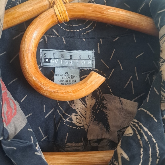 Silk Hawaiian style shirt - Picture 3 of 4